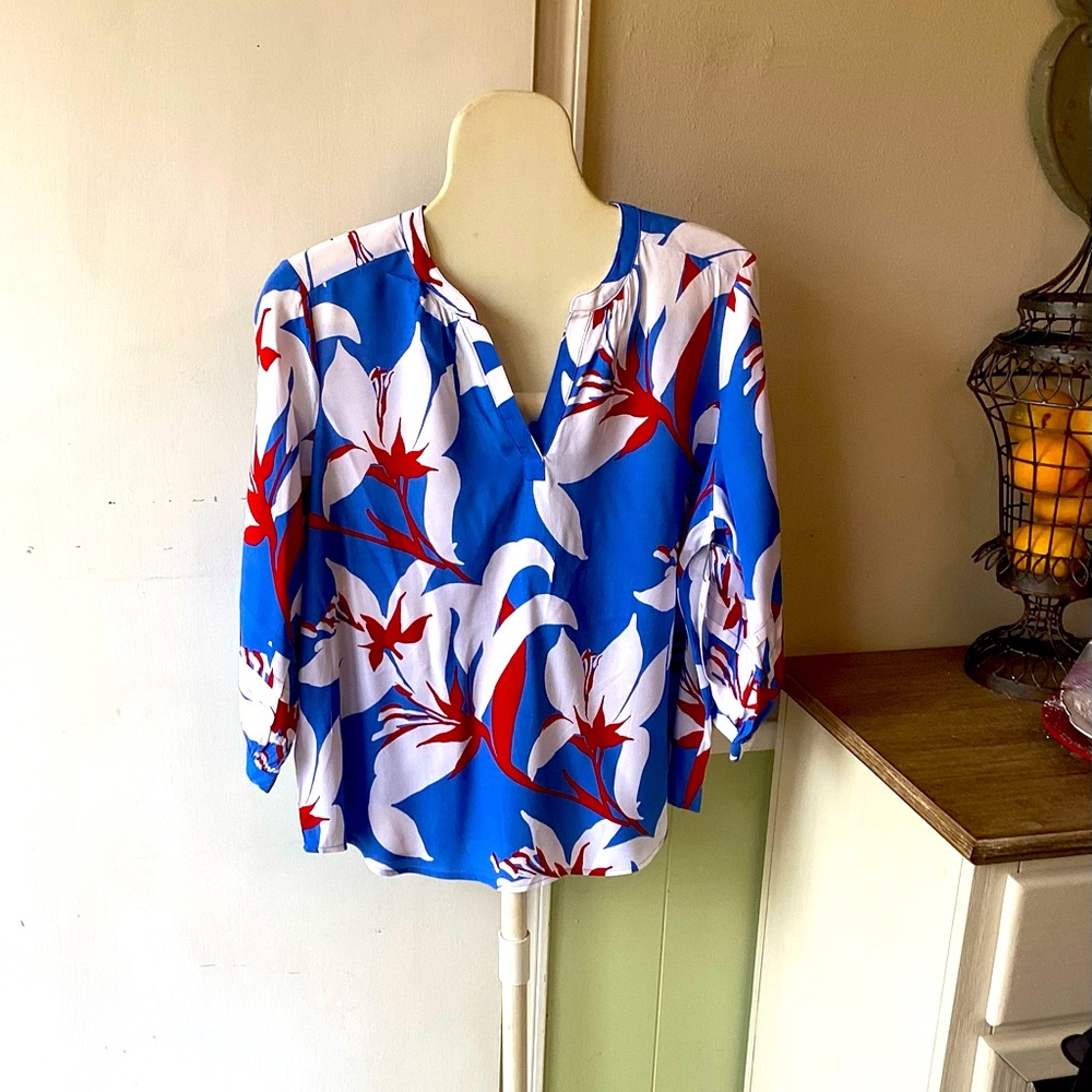 Liz Claiborne Blue Floral Blouse in PL